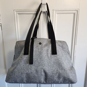 Lululemon Go Getter Bag Heatproof Pocket 26L – Heathered Black / Black